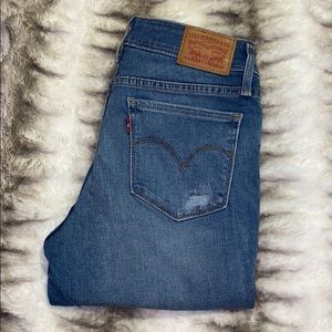 Levi’s 711 skinny jeans